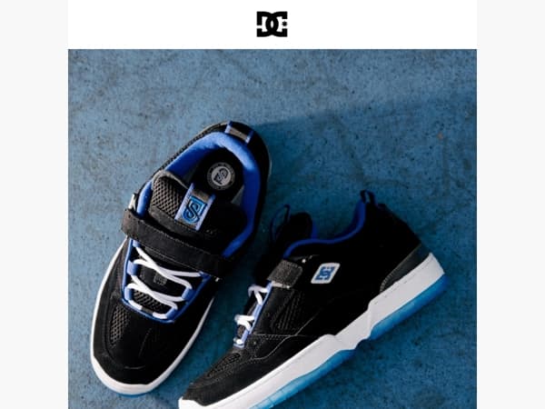 De JS-1 van John Shanahan in Royal Black.