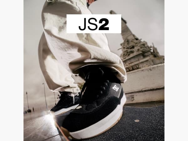 De JS2. Nu ook in zwart.